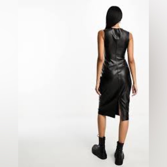 NWT Express Body Contour Dress built in compression Size Large original $228.00 - Picture 5 of 11